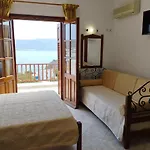 アパート Olympos アモピ